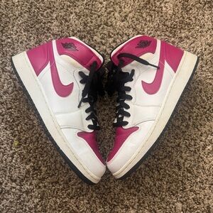 Nike Air Jordan 1 Retro High GS 'White Sport Fuchsia'